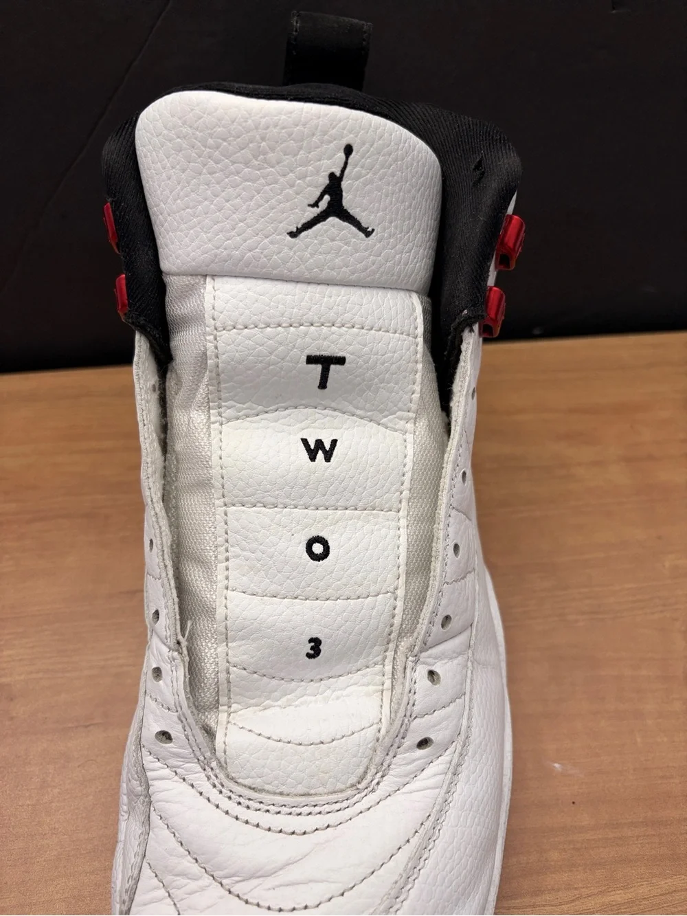 Jordan clean leather